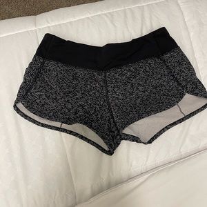 Lululemon speed up low-rise shorts